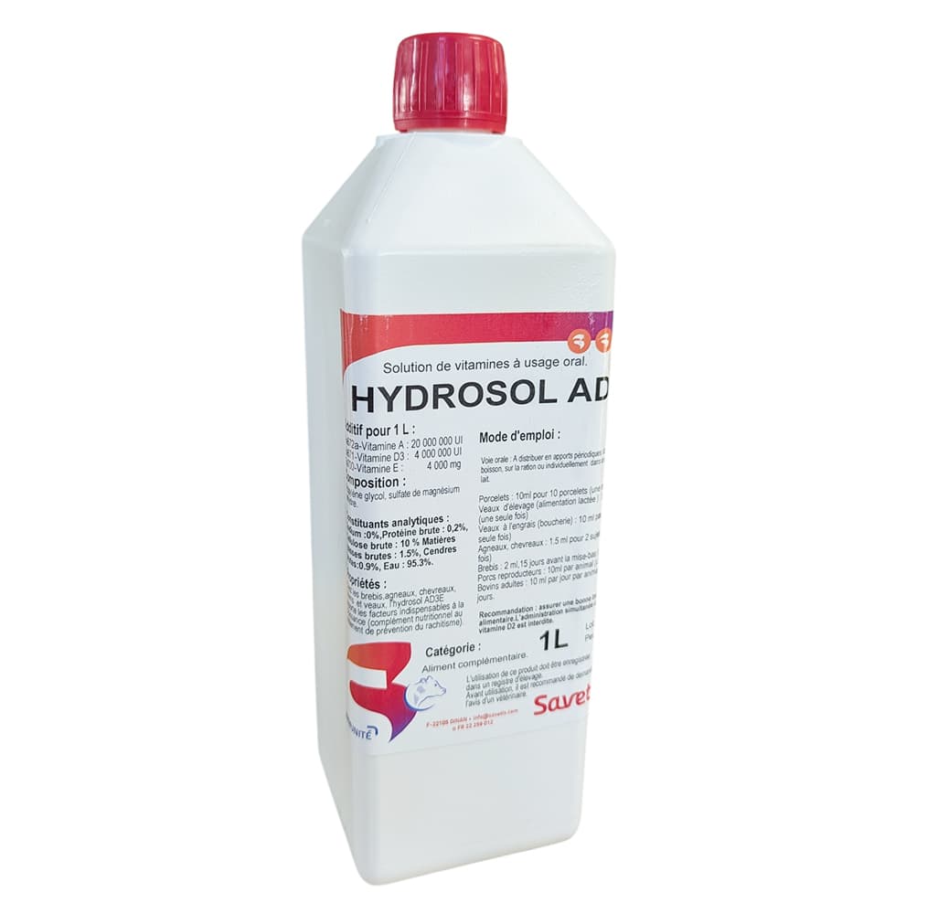Flacon de 1 litre d'Hydrosol AD3E Savetis, solution concentrée en vitamines A, D3 et E pour le soutien nutritionnel des animaux d'élevage.