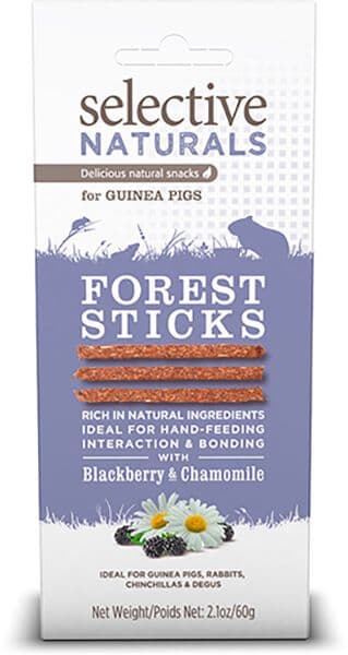 Paquet de 60 g de friandises en bâtonnets Supreme Selective Naturals Forest Sticks à la mûre et camomille.