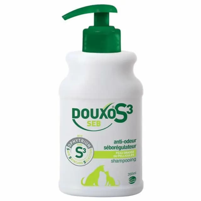 Flacon Douxo S3 Seb Shampooing 200 ml pour chien et chat, soin séborégulateur anti odeur avec pompe doseuse.