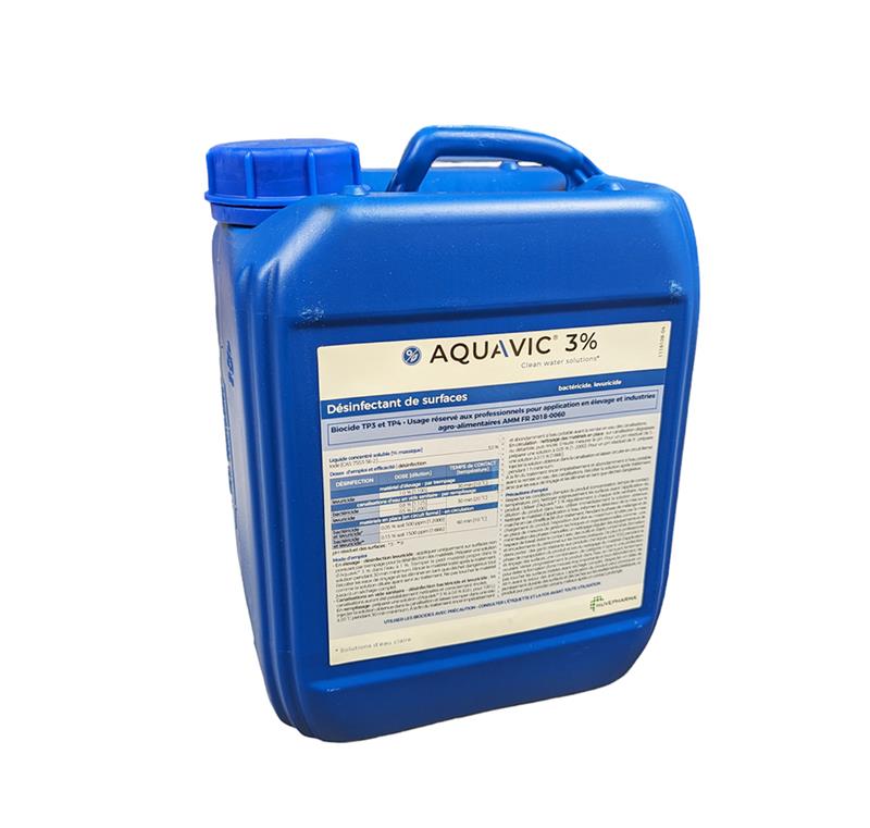Bidon bleu de 5 litres d'AQUAVIC 3 %, désinfectant de surfaces levuricide et bactéricide à base d'iode pour usage professionnel en élevage.