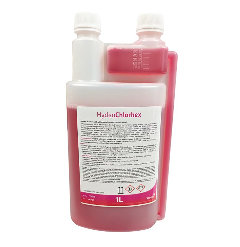 Bidon de 1 litre d'HydeaChlorhex de Savetis, solution rose concentrée à 5% de chlorhexidine pour la désinfection du matériel chirurgical avec doseur intégré.