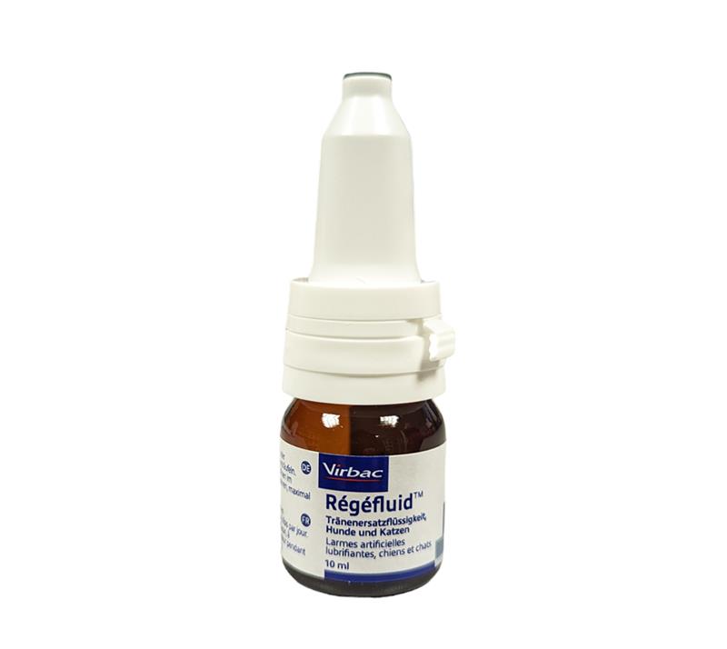 Boîte blanche et bleue de Régéfluid™ Virbac (10 ml) à côté de son flacon compte-gouttes, solution de larmes artificielles pour chiens et chats.