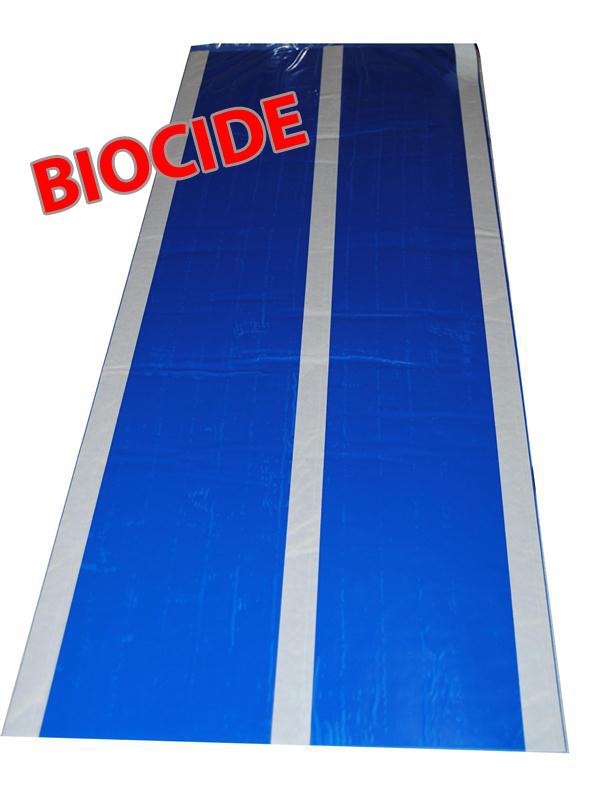 Tapis pelable blanc désinfectant 450 x 1170 mm biocide pour accès salle propre.