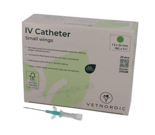 Boîte de 25 cathéters IV verts Vetnordic 18G avec petites ailes et chambre de reflux transparente pour usage vétérinaire.