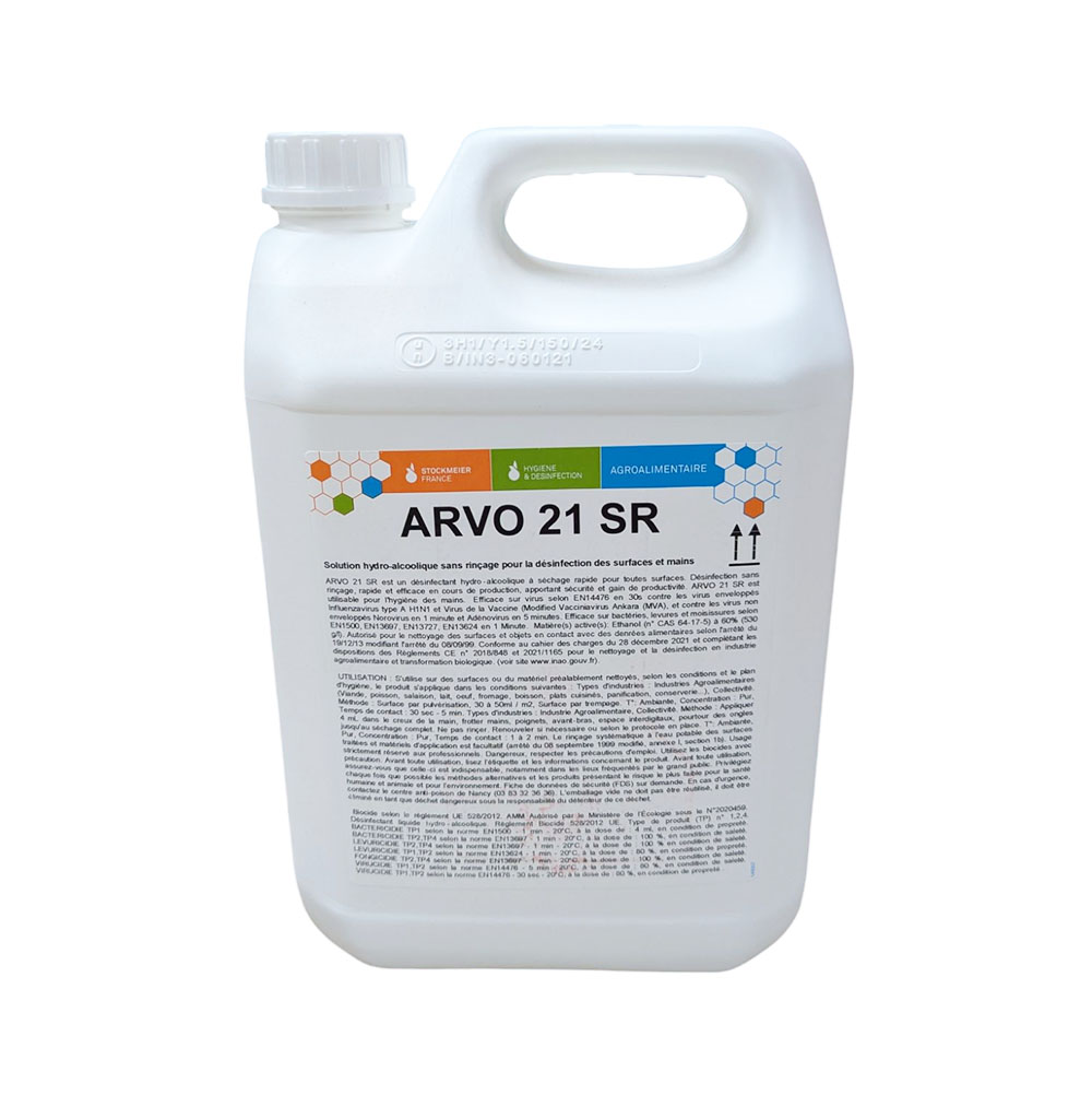 Bidon blanc de 5 litres de désinfectant ARVO 21 SR avec étiquette tricolore (orange, vert, bleu) indiquant les usages agroalimentaires et hygiène.
