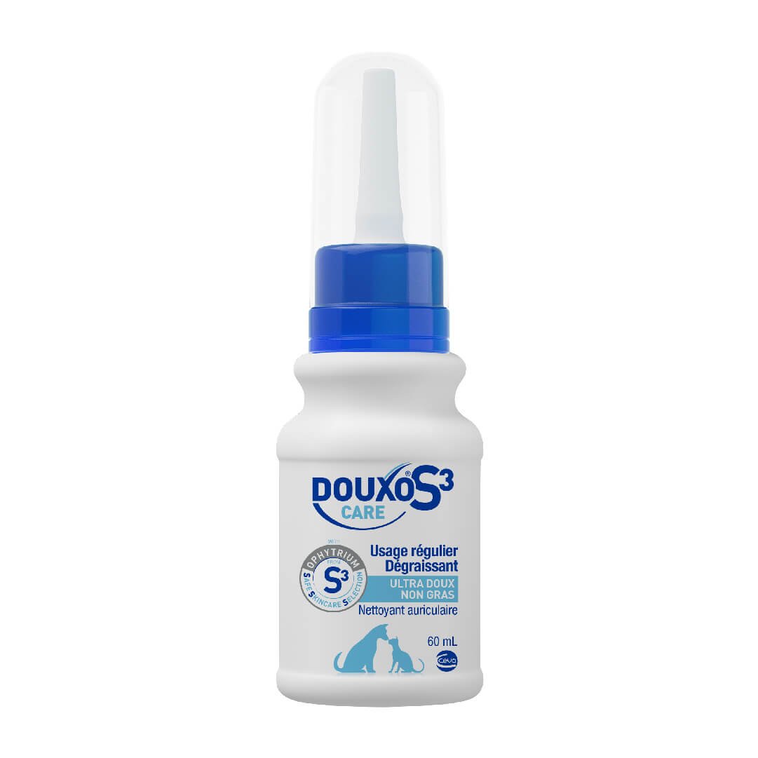 Flacon Douxo S3 Care Lotion Auriculaire 60 ml avec embout applicateur pour nettoyage des oreilles de chiens et chats.