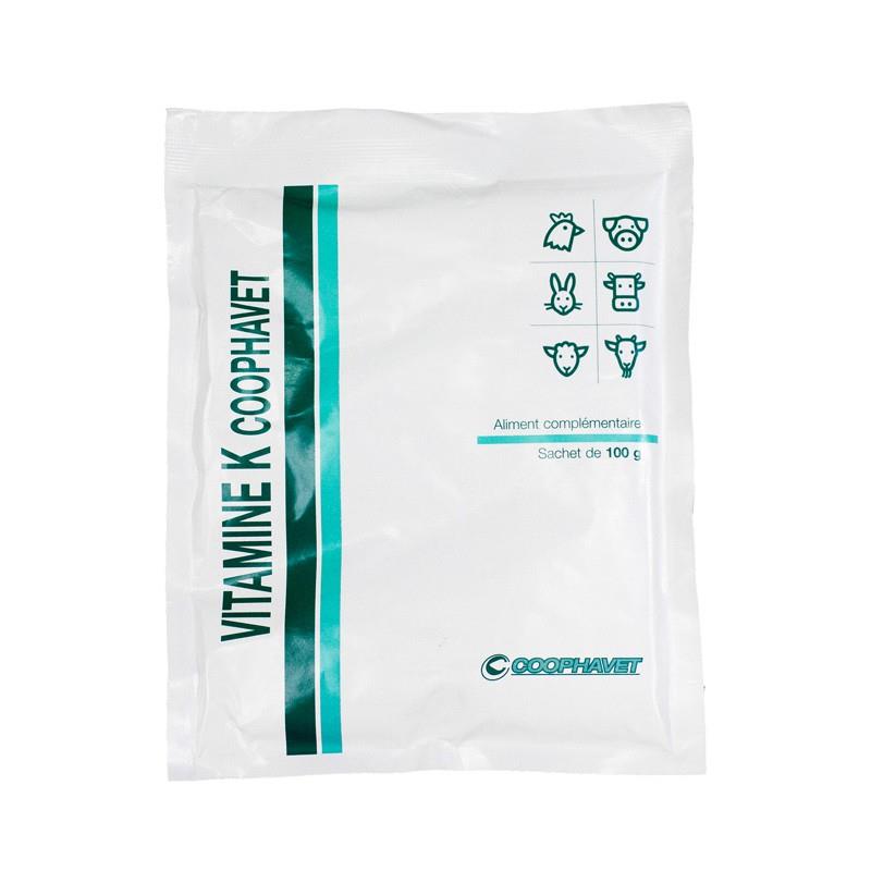 Sachet de 100g de Vitamine K COOPHAVET, aliment complémentaire pour la coagulation et la croissance des animaux d'élevage (volailles, bovins, porcins).