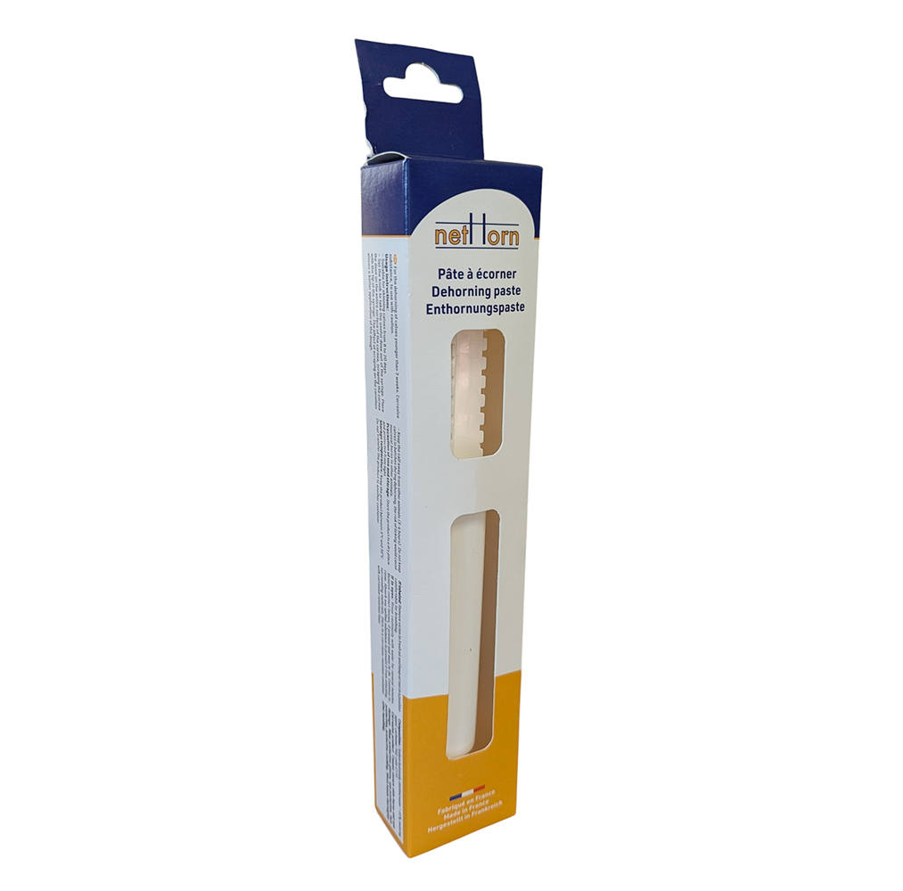 Seringue de pâte à écorner pour veaux – produit caustique pour empêcher la pousse des cornes dès les premiers jours de vie.