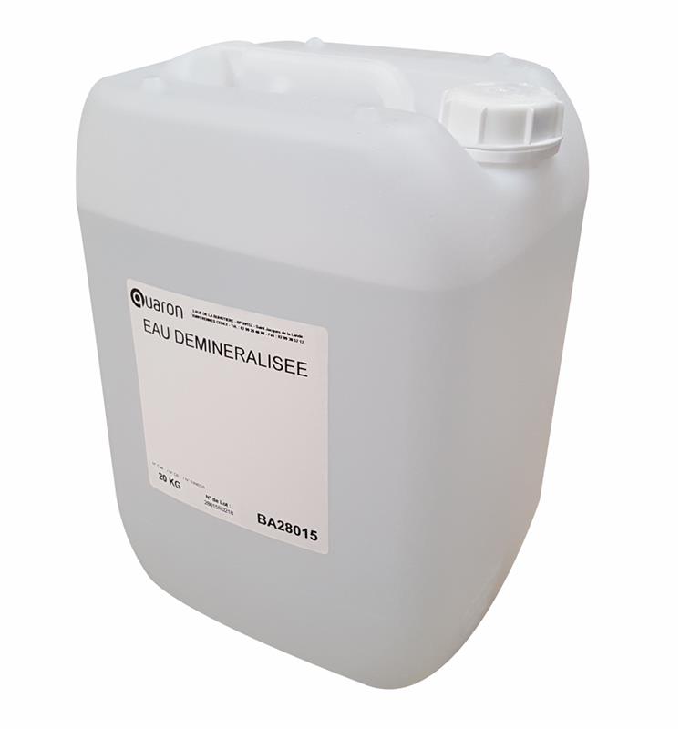 Bidon industriel en plastique de 20 Litres d'eau déminéralisée technique pour systèmes industriels et nettoyage sans traces.